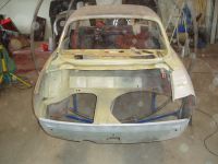 Removing more metal to make the donor part fit Alfa Romeo giulia 2000 1750 gtv gt veloce Berlina 1968 restoration restauratie rebuild
