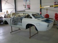 Bottom finished and seems filled Alfa Romeo giulia 2000 1750 gtv gt veloce Berlina 1968 restoration restauratie rebuild