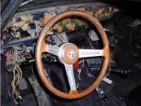 The steering wheel was in a bad shape with cracks Alfa Romeo giulia 2000 1750 gtv gt veloce Berlina 1968 restoration restauratie rebuild